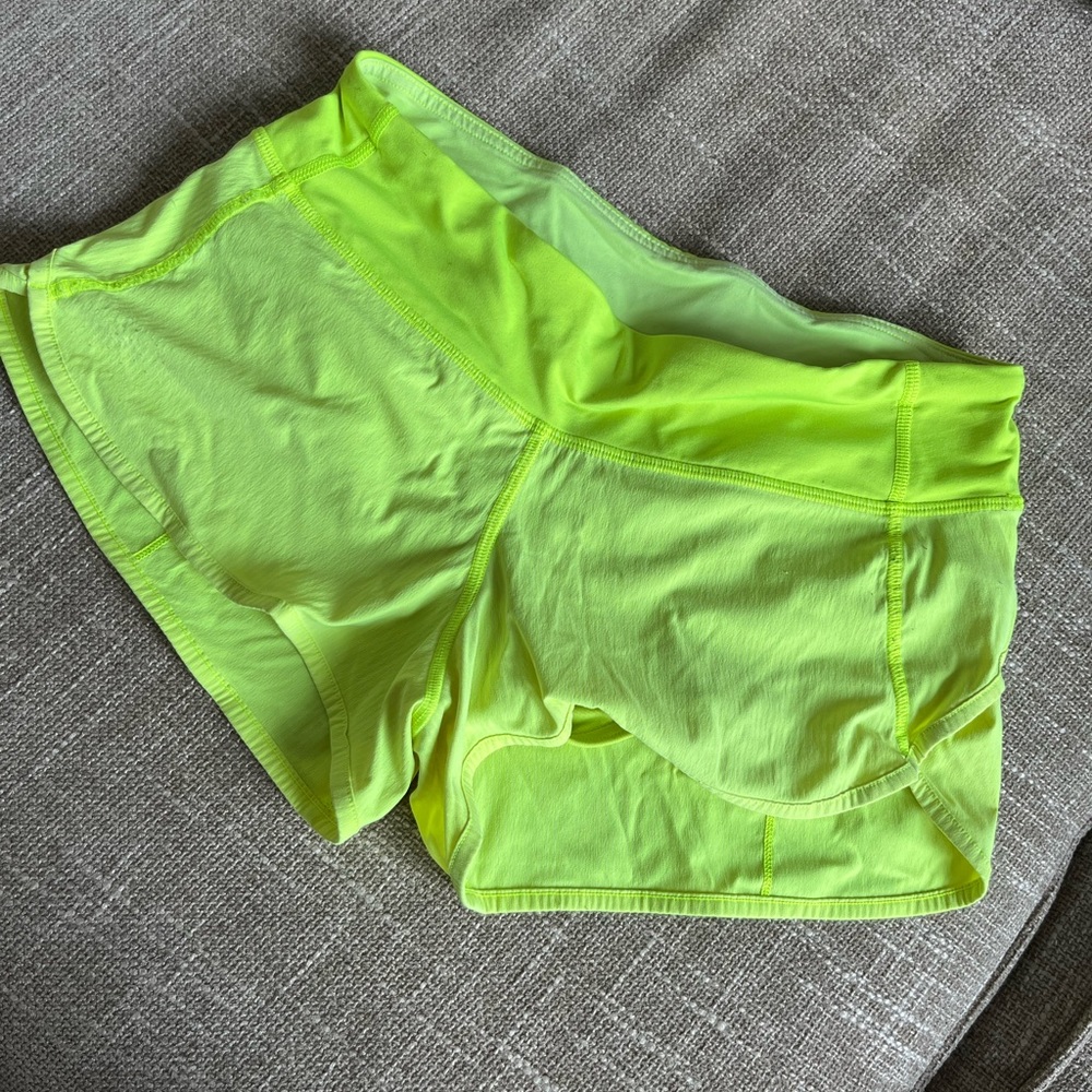 Lululemon size 4 speed up low rise short